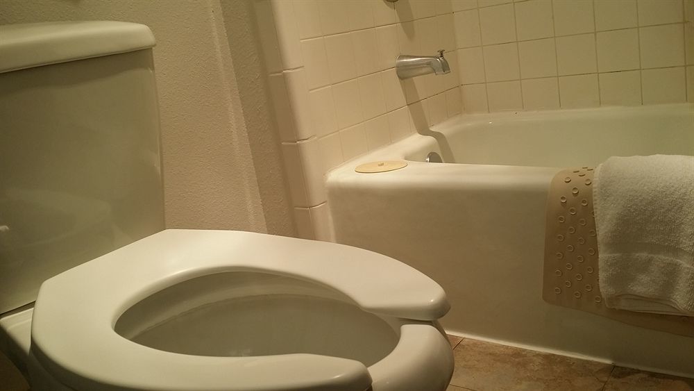 Guest House Inn Medical District Near Texas Tech Univ Λούμποκ Εξωτερικό φωτογραφία