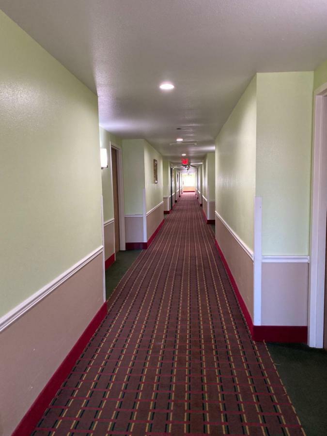 Guest House Inn Medical District Near Texas Tech Univ Λούμποκ Εξωτερικό φωτογραφία